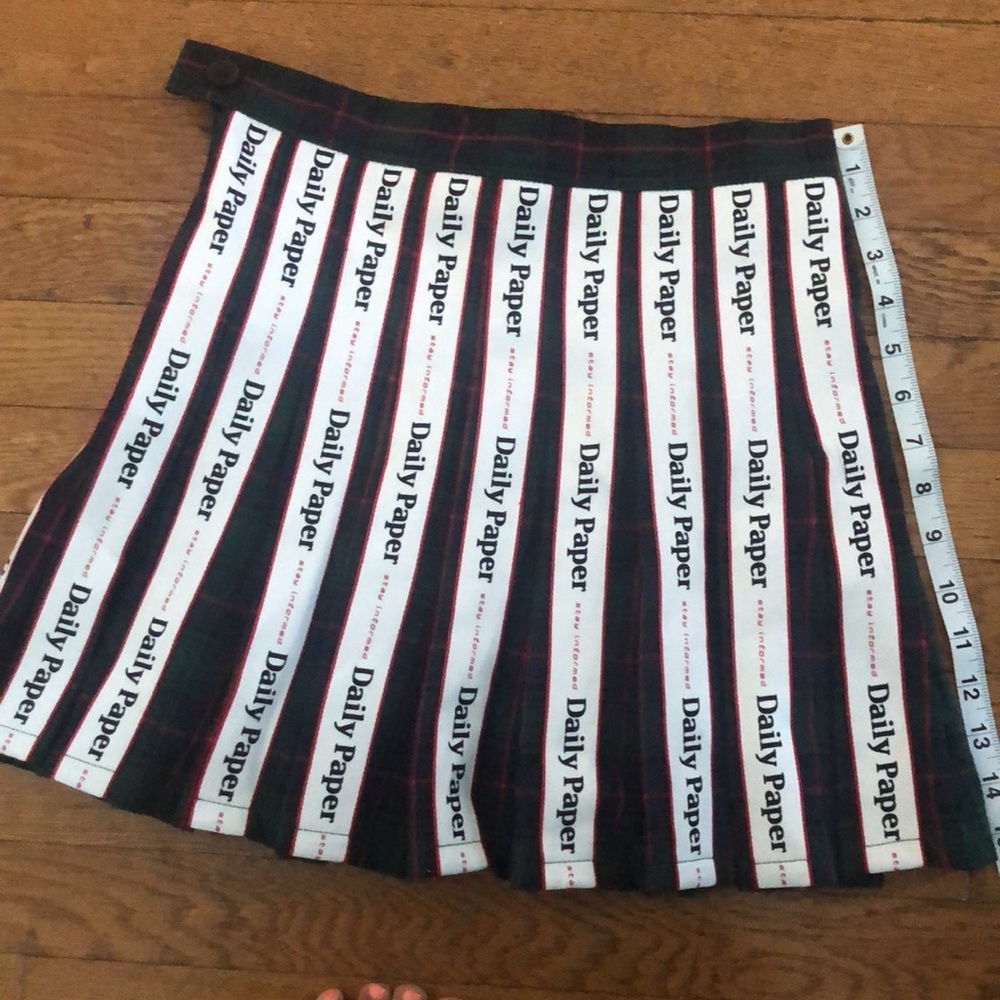Daily Paper Logo Tape Pleated Skirt SZ S - Picture 5 of 7